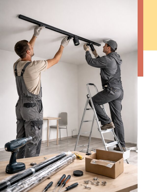 Установка трековых светильников в натяжной потолок в Воскресенске от 4342 руб. | ОТДЕЛОЧНИК-Вск